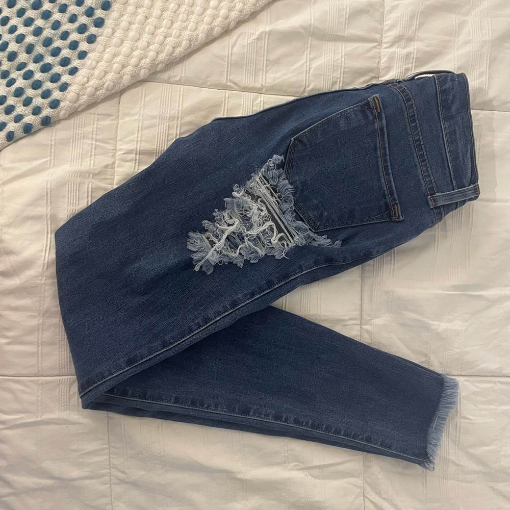 Brand new Fashion Nova ripped jeans
